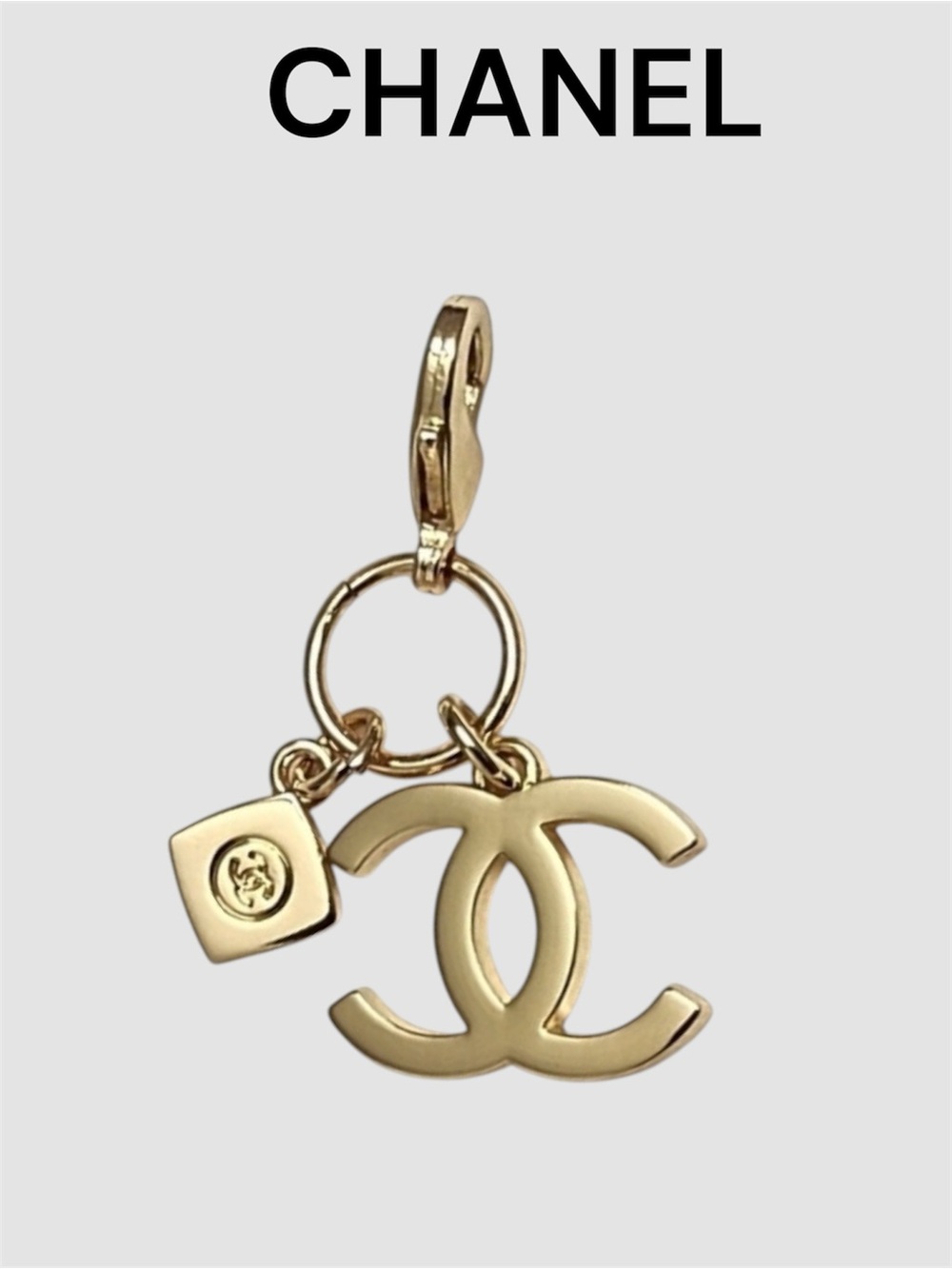 CHANEL GOLD TONE METAL PENDANT BAG CHARM